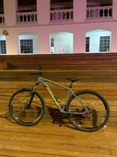 BIKE OGGI HACKER SPORT - ARO 29 - 2025 - COM SEGURO