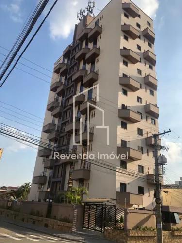 Apartamento com 140m², 3 suítes, 4 banheiros, sala ampla, cozinha, área de serviço, 3 vaga