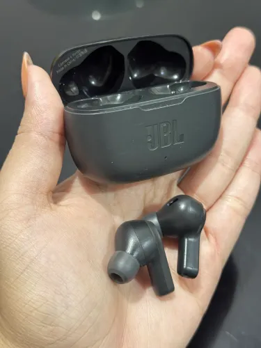 JBL Wave 200TWS - Fone Bluetooth Sem Fio com Graves Potentes e Estojo de Carregamento