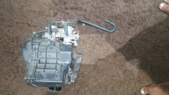CAIXA DE AR COMPLETA, DA MT03/R3 INJETOR E BORBOLETA, COMPLETO ORIGINAL, NUNCA FOI ABERTO 