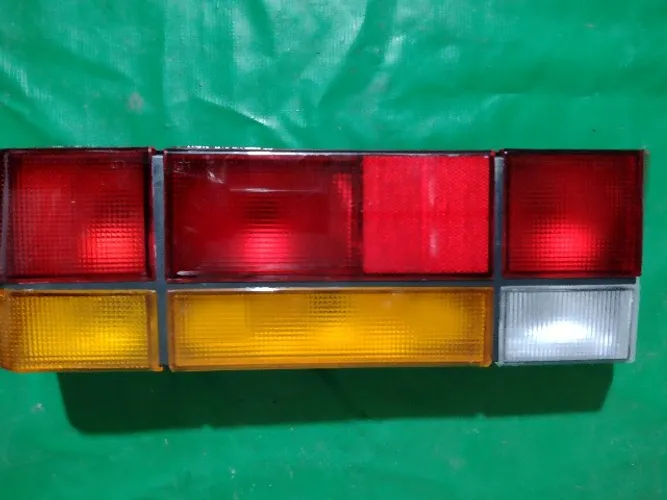 Lanterna Traseira lado Direito Vw/Gol 1994/94 Nova.