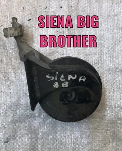 Buzina Siena big brother