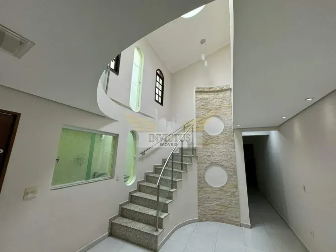 Sobrado Residencial/Comercial com 4 Quartos para Comprar, 264m² - Vila Pires, Santo André/