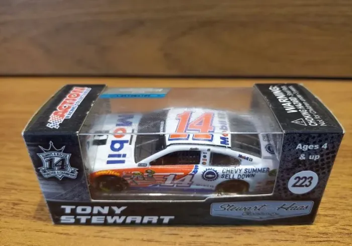 Miniatura NASCAR Sprint Cup Series Chevrolet SS/Tony Stewart 2016