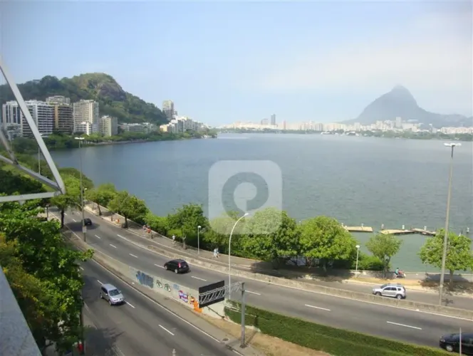 APARTAMENTO 4 QUARTOS 2 VAGAS NA LAGOA