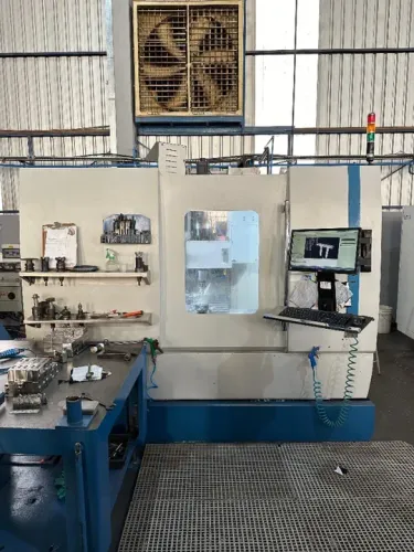 Centro de usinagem D 600