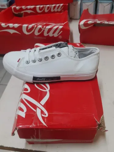 Tênis Adulto Fem | Novo | Coca-Cola | Daytona Clássico Casual - Corino | N°37 | Cor Branco