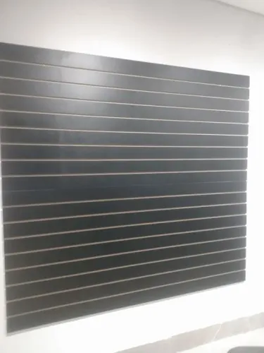 Painel canaletado