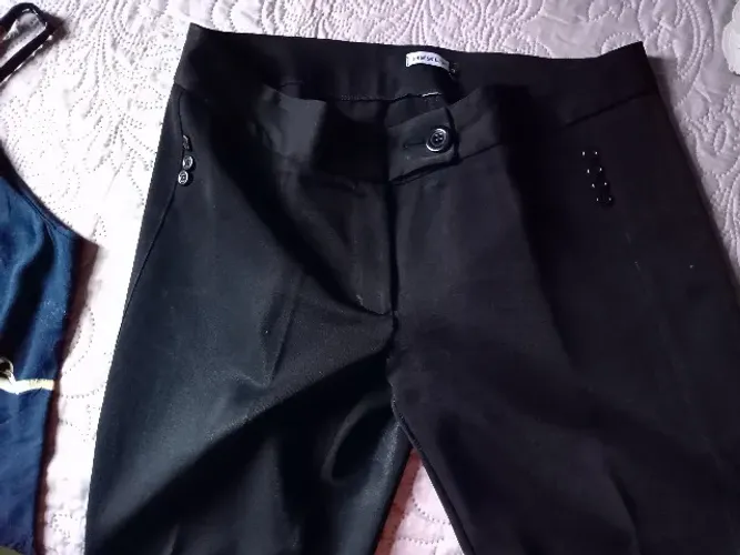 Calça comprida social feminino - modelo skinny - cor preta tamanho G
