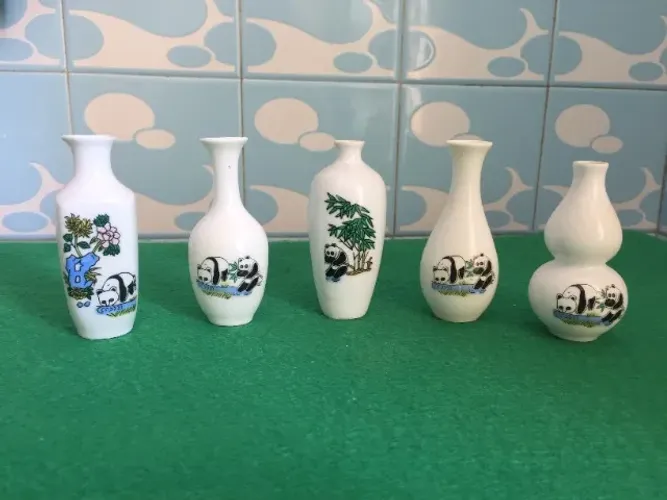 Vasos Chineses Brancos com estampa de Pandas - China 