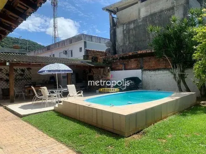 Sobrado com 4 dormitórios à venda, 308 m² por R$ 798.000,00 - Balneario Praia do Perequê -