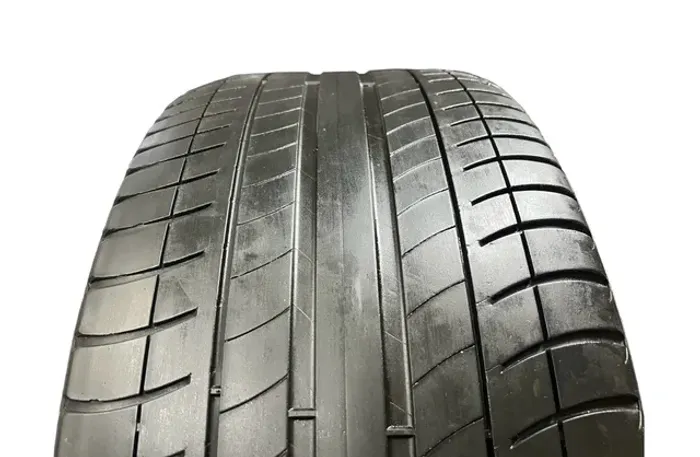 - Pneu 275/35r19 100Y Michelin Primacy 3 Runflat (Usado)
