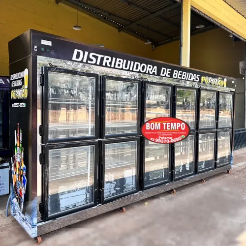 EXPOSITOR 4,5 Mts 12 PORTAS DE VIDROS