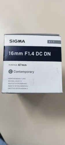 Objetiva Sigma 16mm F/1.4 Dc Dn Contemporary - Sony E-mount