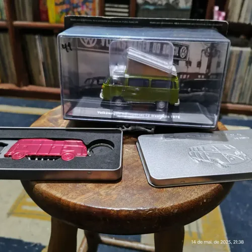 Miniatura Kombi Volkswagen T2 Westfalia 1978