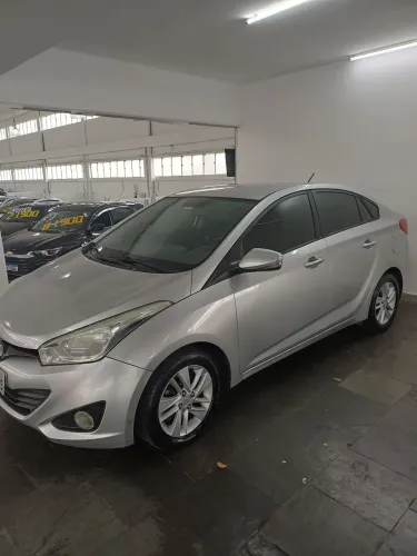 Vendo HB20S automático 