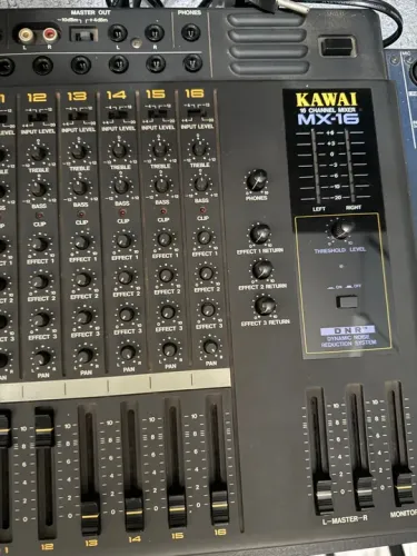 Mesa de Som Kawai MX-16 16 Canais