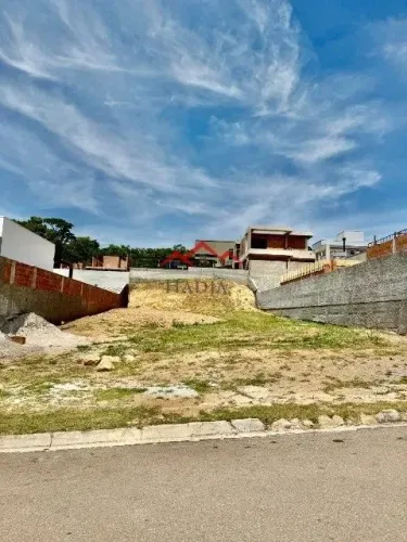 Lote a Venda no Condomínio Fechado Reserva Marajoara em Jundiaí SP.
