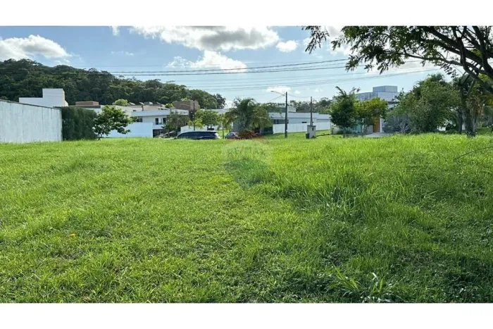 Terreno plano - Alphaville Francisco Brennand - 530m²