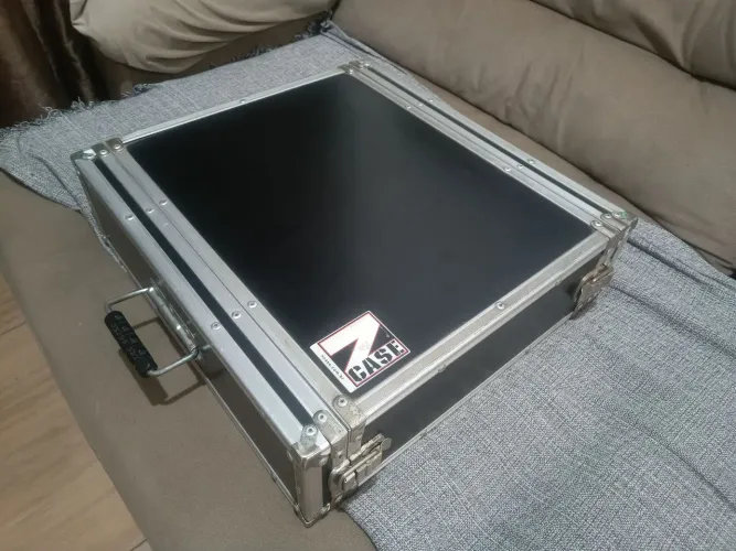 Hartke HA3500 com case