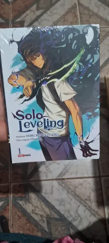 Solo Leveling  volumes do 1 ao 4 