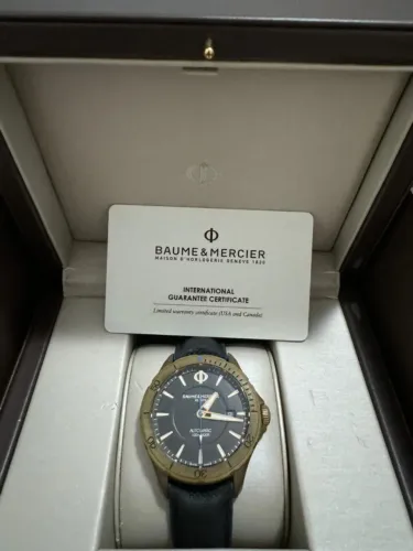 Rélogio Baume e mercier clifton club com certificado de garantia.