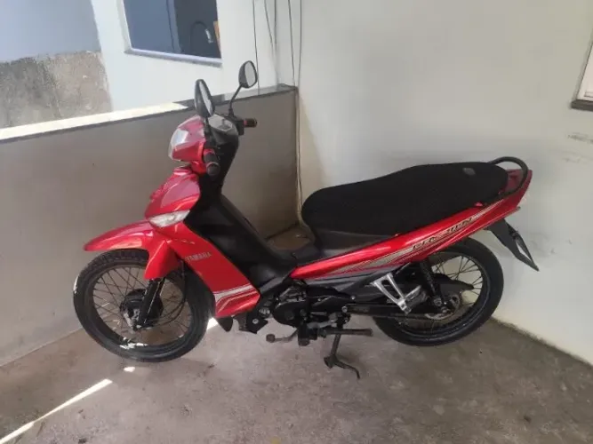 Moto Yamaha T115 Crypton K - 2013