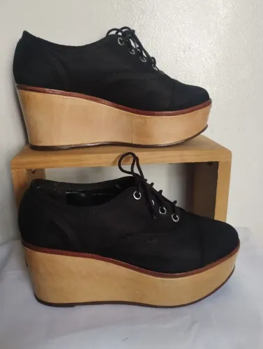 Sapato Schutz semi novo perfeito n.35