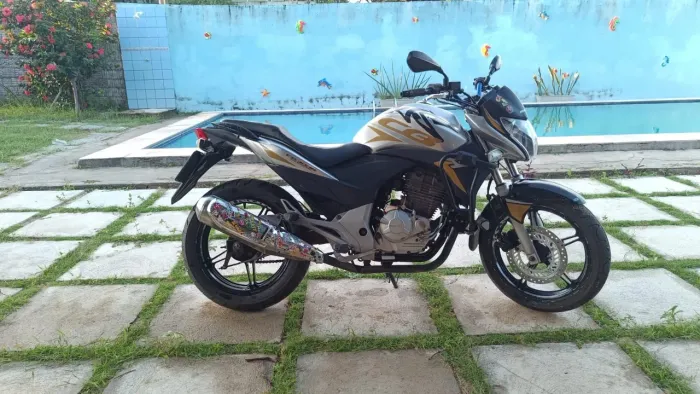 CB 300r pra venda