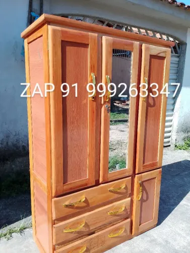 GUARDA ROUPA DE 3 PORTAS NOVO