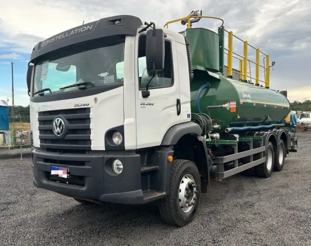 VW 26.280 ano 2023, 6x4, com Tanque Pipa completo da marca Gascon de 15.000 litros, em SP