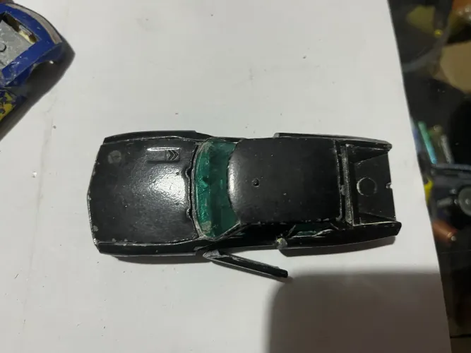 miniatura do carro Citroën SM antigo