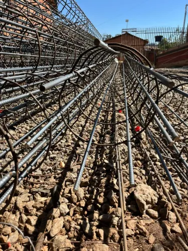 Ferragens para Construção -Estacas