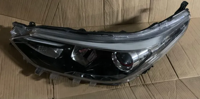 Farol Yaris Sport led (anel vermelho )