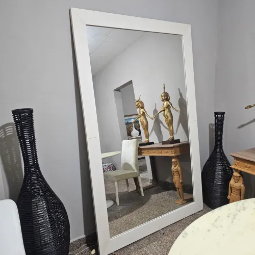 Decoração, espelho enorme moldura madeira