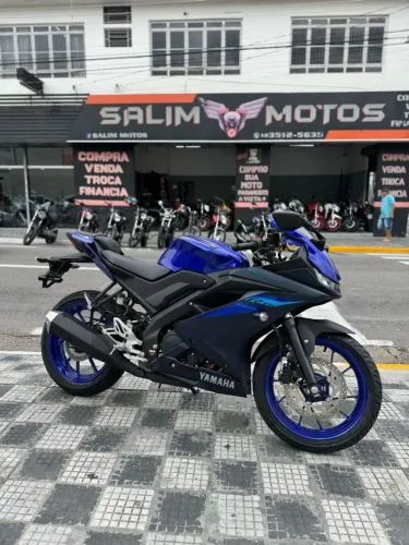 YAMAHA R15 2025  0KM