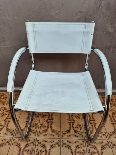 Cadeira couro branco e inox tok&stok