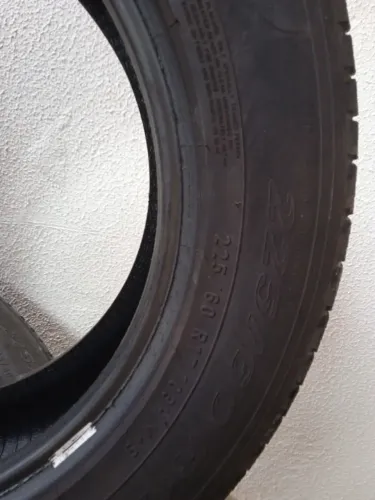 4 pneus PIRELLI SCORPION 225/60/R17