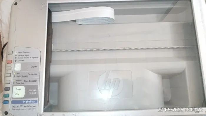 Impressora multifuncional HP PSC 1315 All-in-One liga sai dos movimentos mas não reconhece
