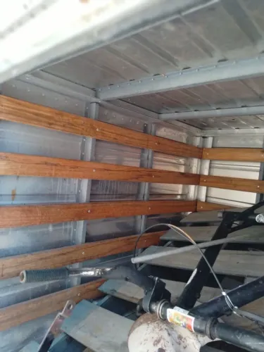 Vendo ou troco carretinha bau 