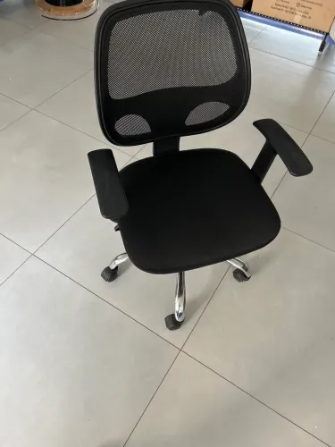 Vendo cadeira de escritório 