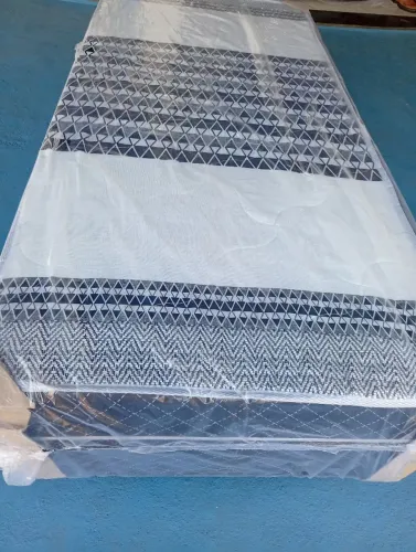 Box com Colchão solteiro Novo