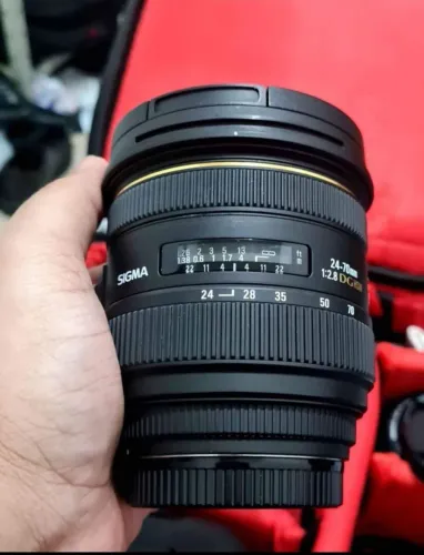 Sigma 24-70mm F2.8/Canon