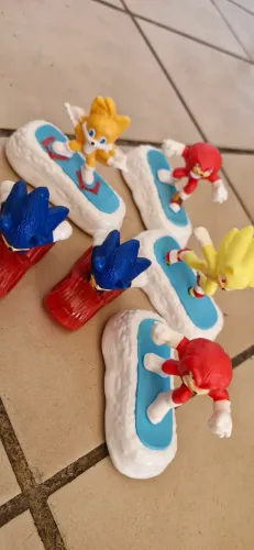Sonic Personagens brinde mc donalds burger king valor unitario
