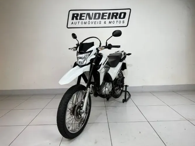Honda Bros 160 ano 2023 com 25.000km aceito troca