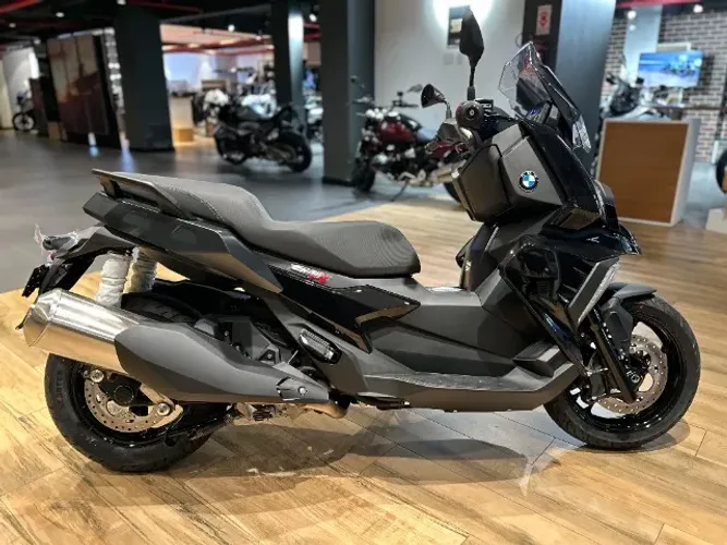 BMW C 400 X 2025 - A NOVA ERA DO SCOOTER PREMIUM CHEGOU