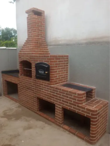 Churrasqueira forno fogão e bancada 