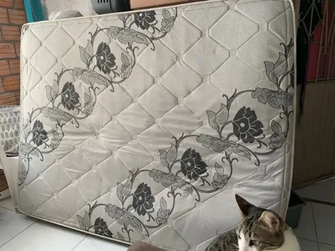 Colchão queen size Gazin