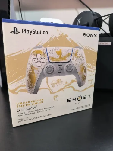 Dualsense (Controle - PS5) - Ghost of Yotei (Gold Edition) - Lacrado 