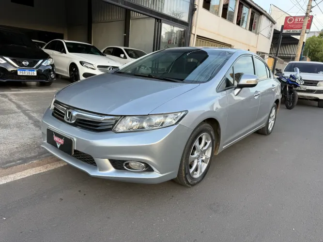 Honda Civic Sedan EXS 1.8/1.8 Flex 16V Aut. 4P 2012